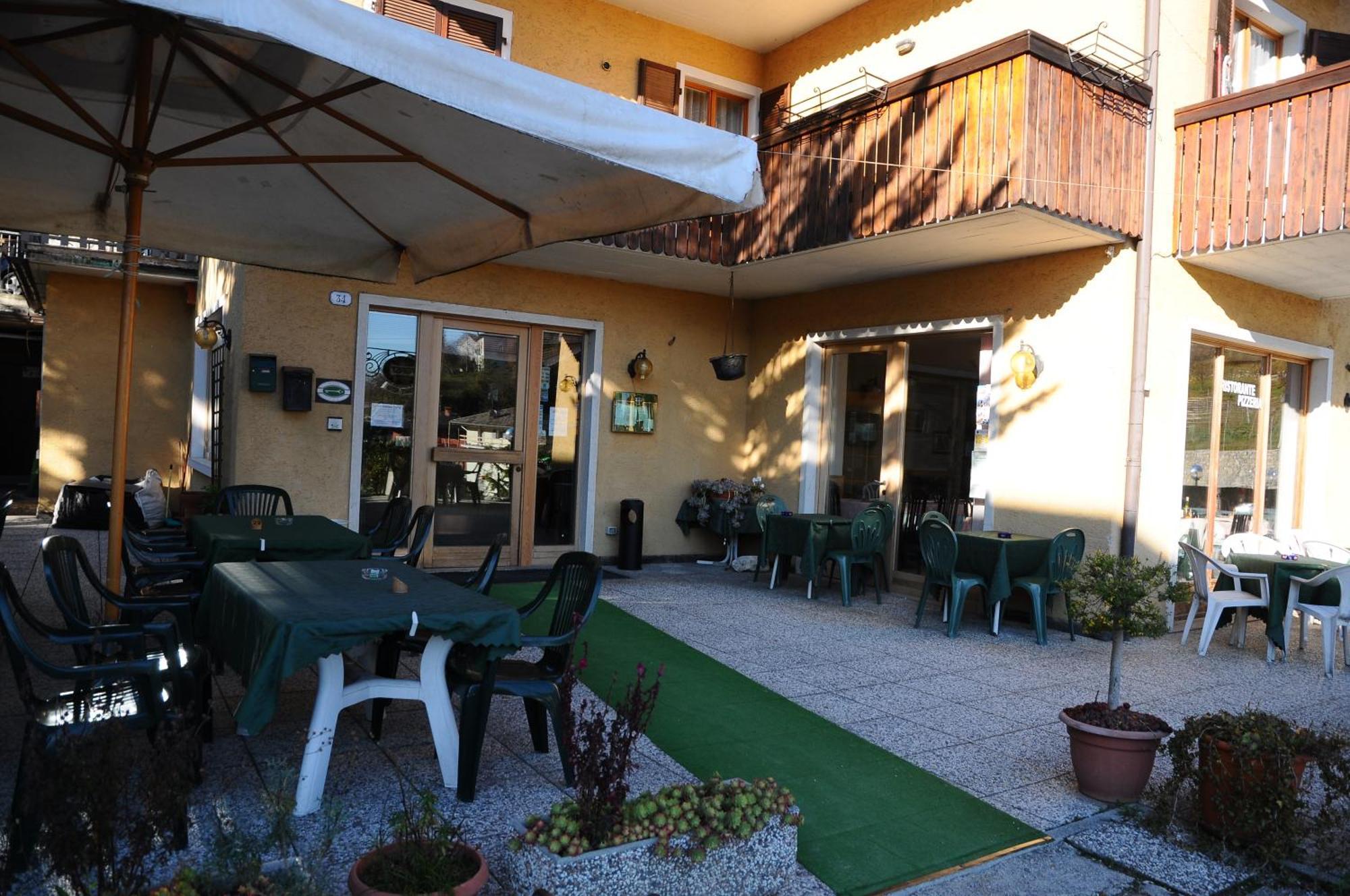 Hotel Cristina Tenno Exterior foto